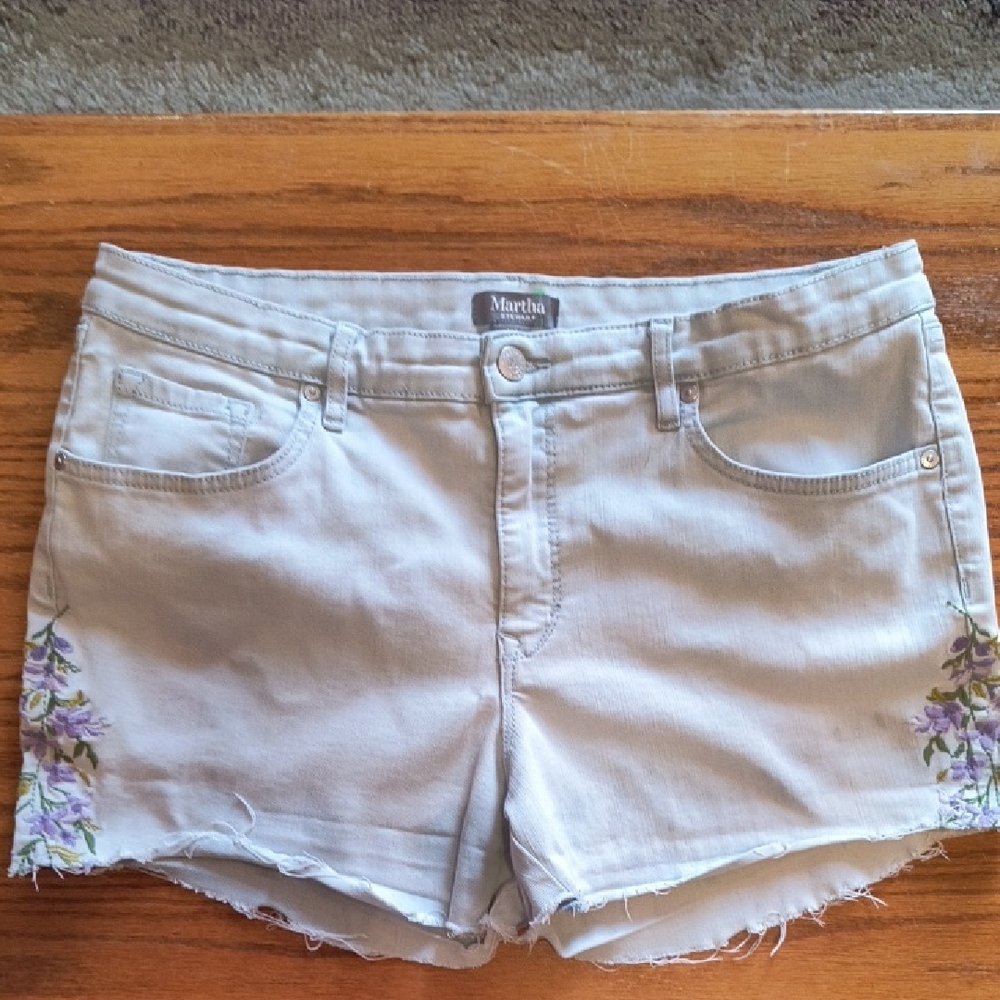 Martha Stewart Light Gray Floral Jean Shorts